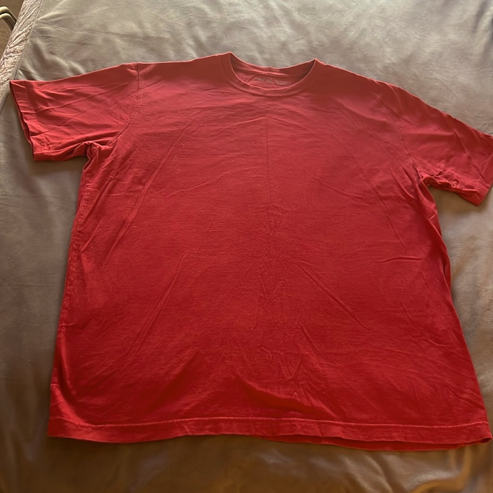 Men’s Cherokee burgundy T-shirt